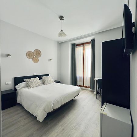 Hostal Conde De Alba مدريد المظهر الخارجي الصورة