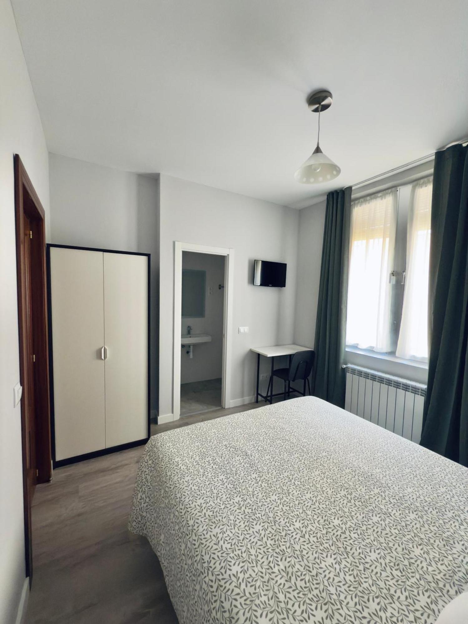 Hostal Conde De Alba مدريد المظهر الخارجي الصورة