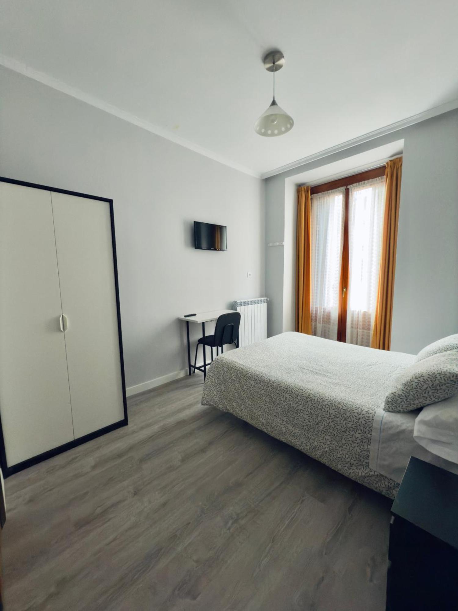 Hostal Conde De Alba مدريد المظهر الخارجي الصورة